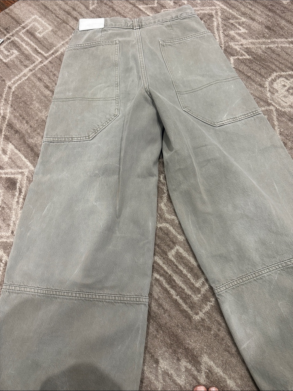 Everlane Gardener Jeans - Picture 13 of 13